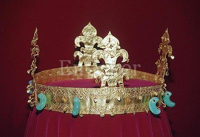 Korona Kaya terletrl